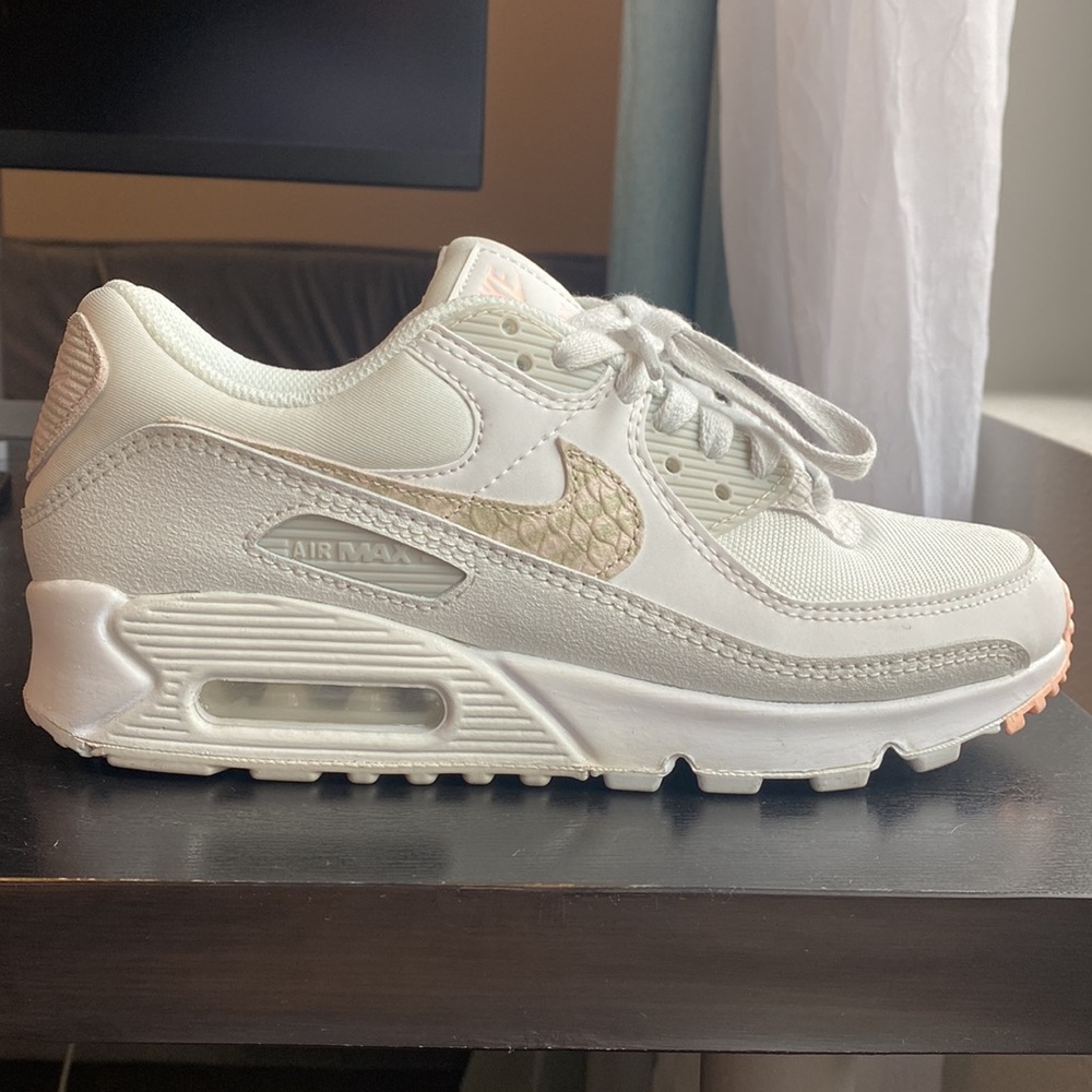 Women’s Nike Layers Zebra Patterns On Snakeskin A… - image 2